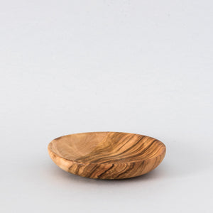 Petit assiette en bois d'olivier, sculptée à la main, avec de nombreuses veines